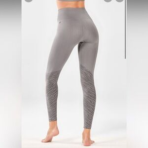 Fabletocs high waisted seamless leggings
